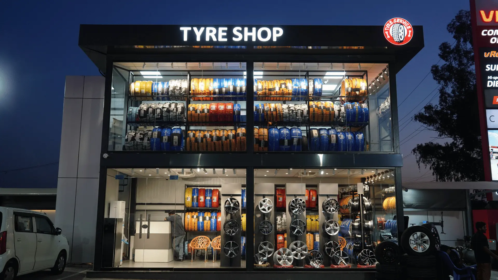 Tyre and vehicle service bay at a Vital network station